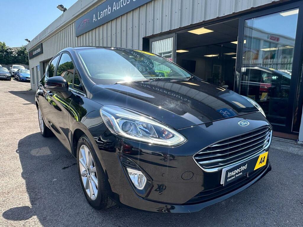 Ford Fiesta Hatchback 1.0T Ecoboost Titanium Euro 6 Ss Black