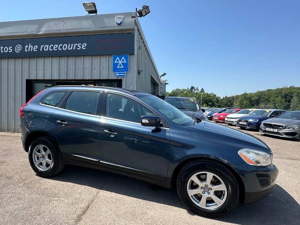 Volvo XC60 D3drive R-design Red #4