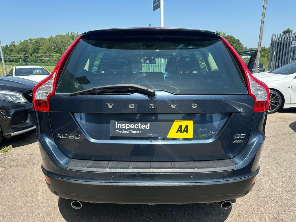 Volvo XC60 D3drive R-design Red #8