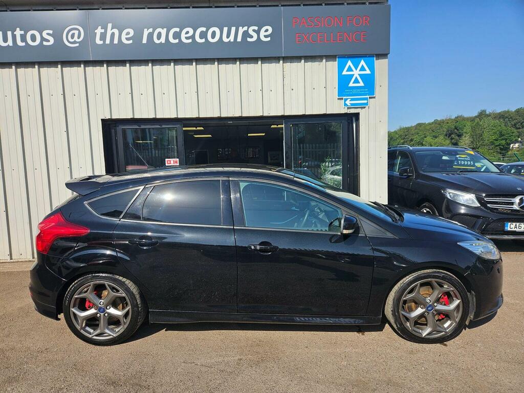 Ford Focus Hatchback 2.0T Ecoboost St-3 Euro 5 Ss 201 Black #4