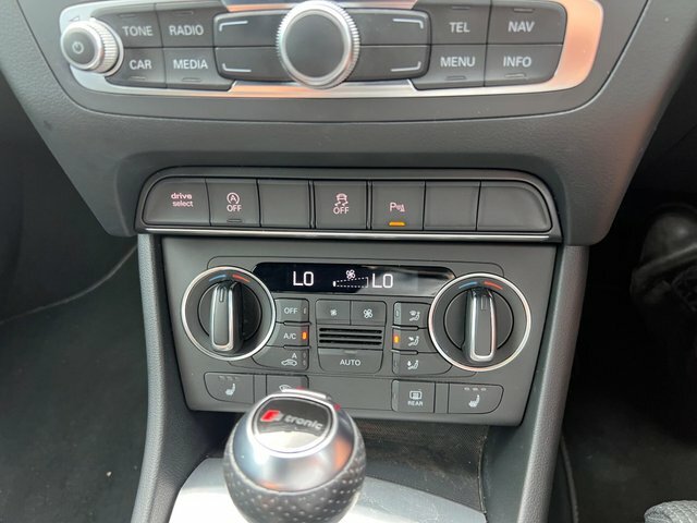 Audi Q3 2L S Line Edition Blue #49