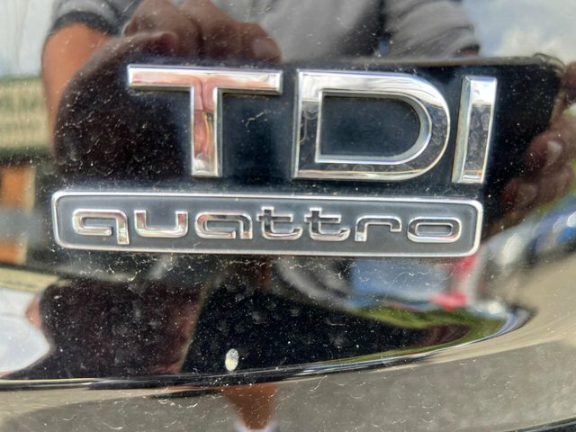 Audi Q3 2L S Line Edition Blue #18