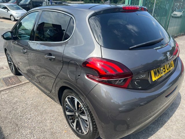 Peugeot 208 Diesel MM69OWG Grey #3