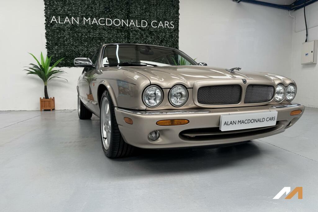 Jaguar XJ 3.2 Xj8 Sport Saloon 290 Gk Beige