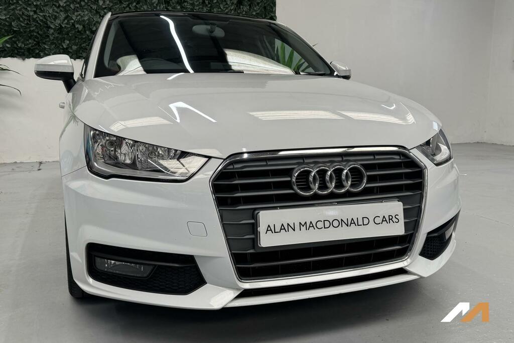 Audi A1 Sport White #4