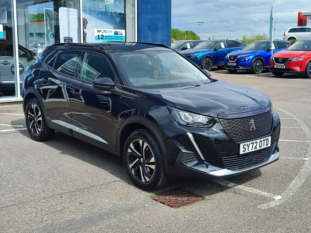 Peugeot 2008 1.2 Puretech Allure Premium Black
