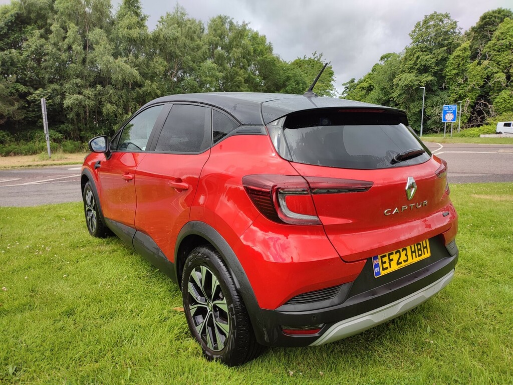 Renault Captur 1.6 E-tech Full Hybrid 145 Evolution EF23HBH Red #5