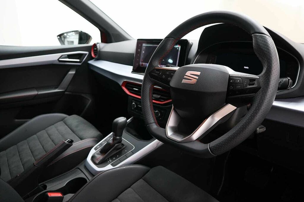 Seat Arona 1.0 Tsi 115 Fr Sport Dsg Red #6
