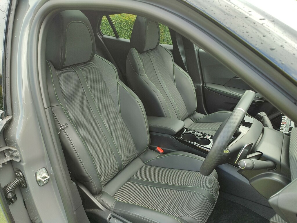 Peugeot 2008 1.2 Puretech 130 Gt Eat8 Grey #6
