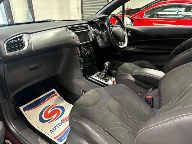 DS DS 3 Cabrio Ds 3 Cabrio 1.2 Puretech Elegance Cabriolet Euro 6 Yellow #23