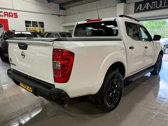 Nissan Navara 2019 2.3 Dci N-guard Pickup Double Cab White #6