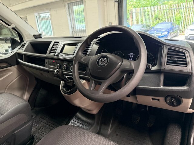 Volkswagen Transporter Shuttle 2.0 Tdi Bmt 102Ps S Minibus Grey #17