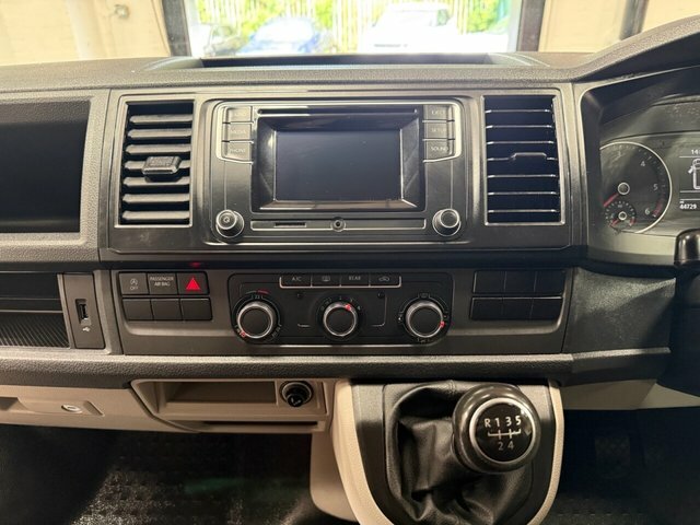 Volkswagen Transporter Shuttle 2.0 Tdi Bmt 102Ps S Minibus Grey #28