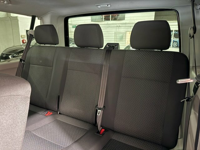 Volkswagen Transporter Shuttle 2.0 Tdi Bmt 102Ps S Minibus Grey #23