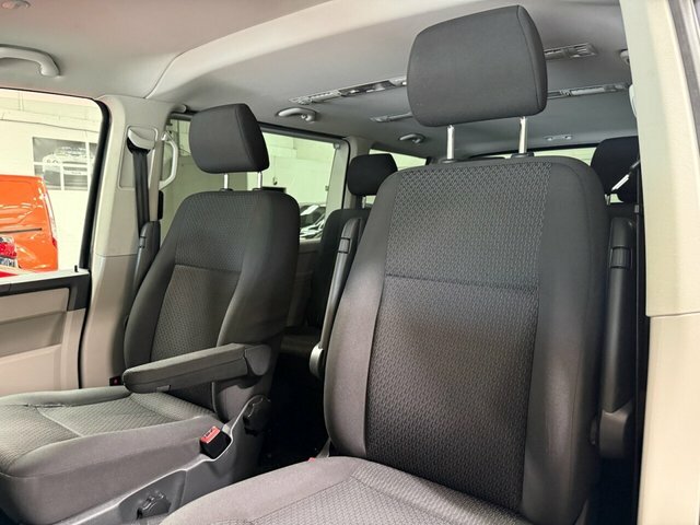 Volkswagen Transporter Shuttle 2.0 Tdi Bmt 102Ps S Minibus Grey #27