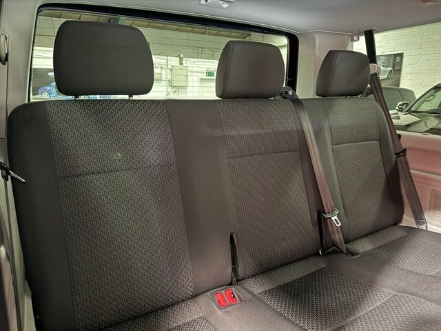 Volkswagen Transporter Shuttle 2.0 Tdi Bmt 102Ps S Minibus Grey #21