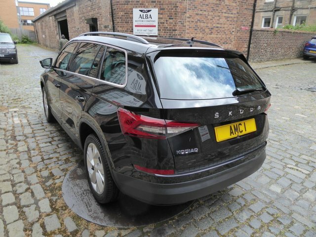 Skoda Kodiaq 1.5 Tsi Act Se SJ69MLN Black #4