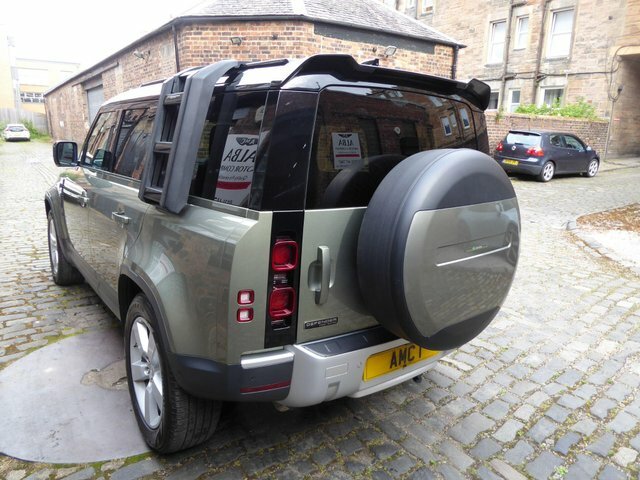 Land Rover Defender 110 2.0 Sd4 First Edition Green #4