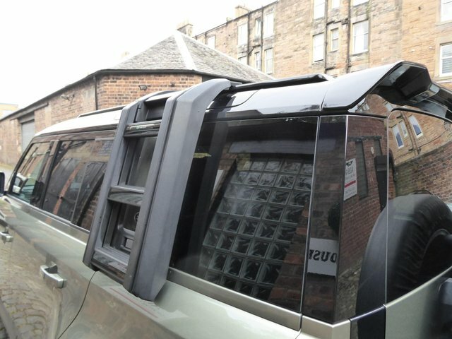 Land Rover Defender 110 Defender First Edition D Green #20