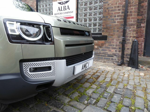 Land Rover Defender 110 Defender First Edition D Green #28