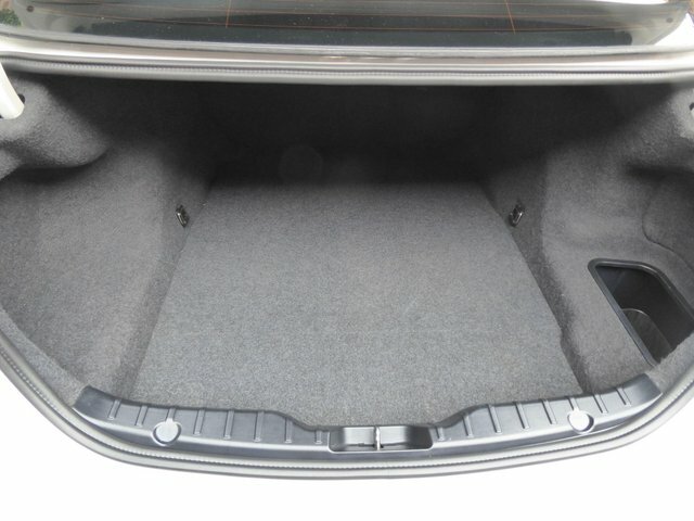 BMW 5 Series Estate Blue #25