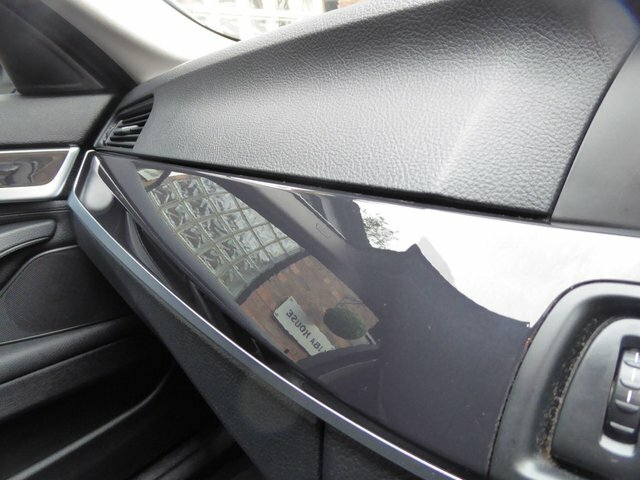BMW 5 Series Estate Blue #12