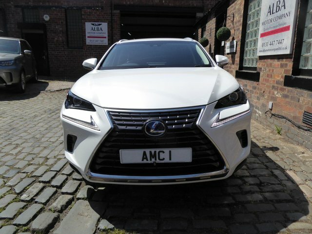 Lexus NX 2.5 300H Luxury E-cvt White #2