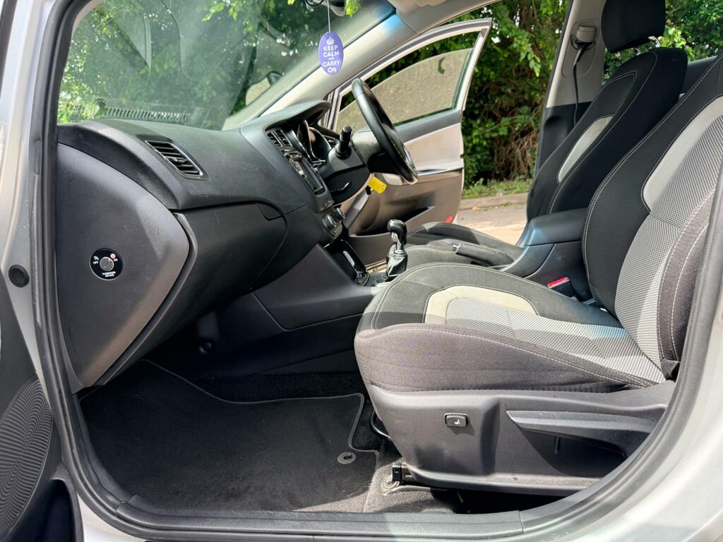 Kia Ceed 1.6 Gdi 4 Dct Euro 5 White #33