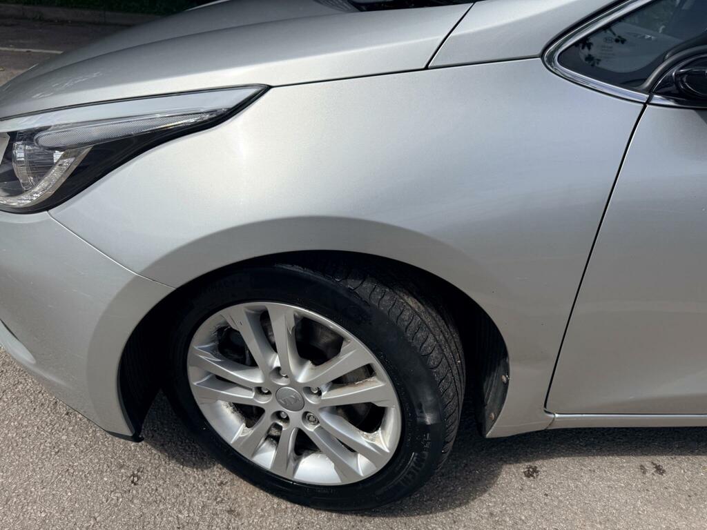 Kia Ceed 1.6 Gdi 4 Dct Euro 5 White #23