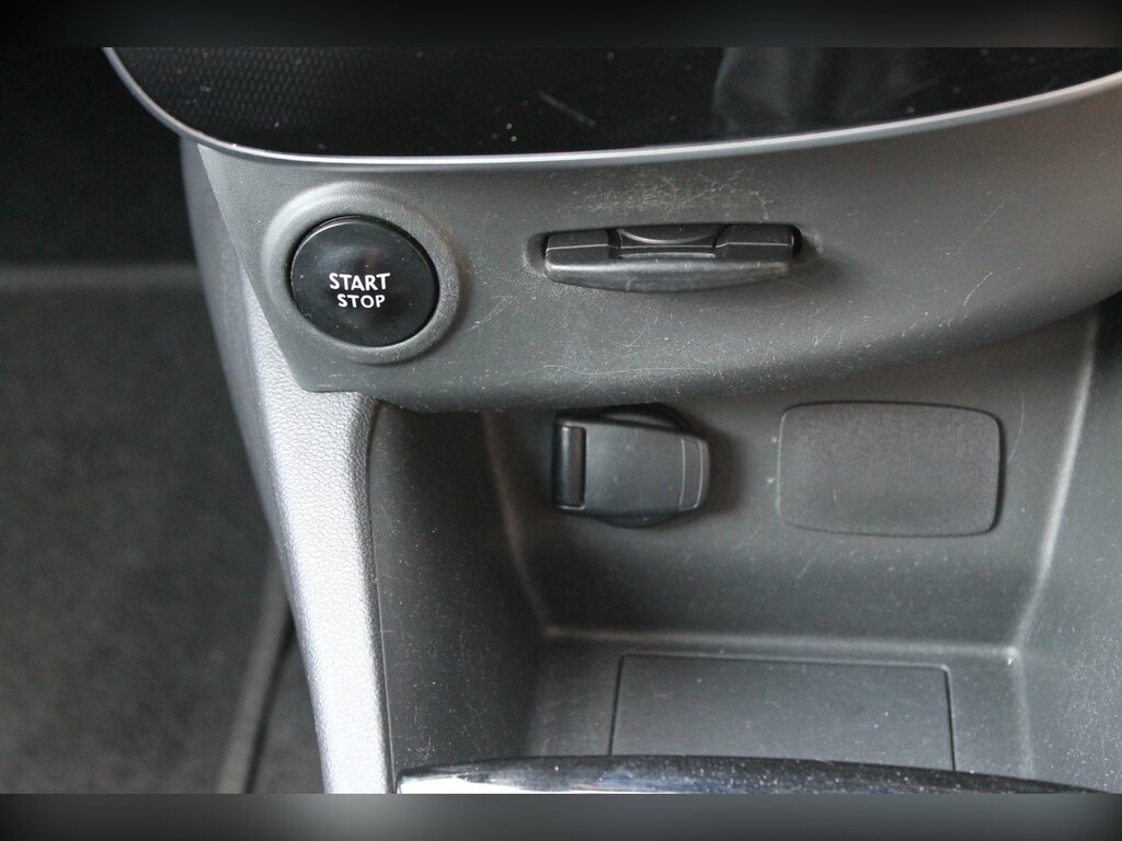 Renault Clio 1.6T 16V Renaultsport Trophy Nav 220 Black #54