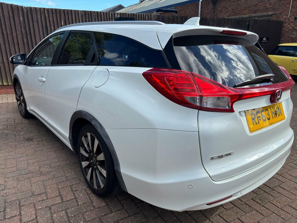 Honda Civic 1.6 I-dtec Ex Plus Tourer Euro 5 Ss RF63HHN White #5
