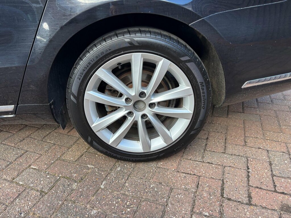 Volkswagen Passat 2.0 Tdi 177 Bluemotion Tech Executive One O Grey #19