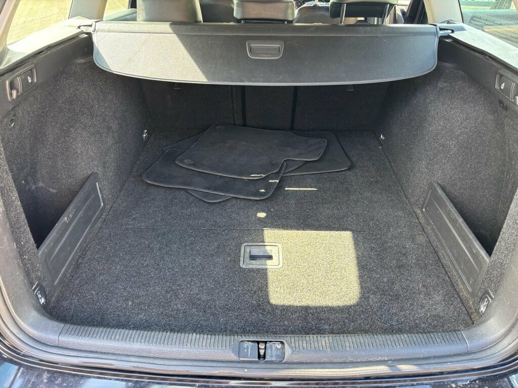 Volkswagen Passat 2.0 Tdi 177 Bluemotion Tech Executive One O Grey #25