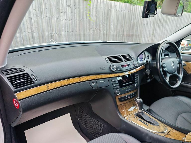 Mercedes-Benz E Class E220 Cdi Avantgarde Blue #11