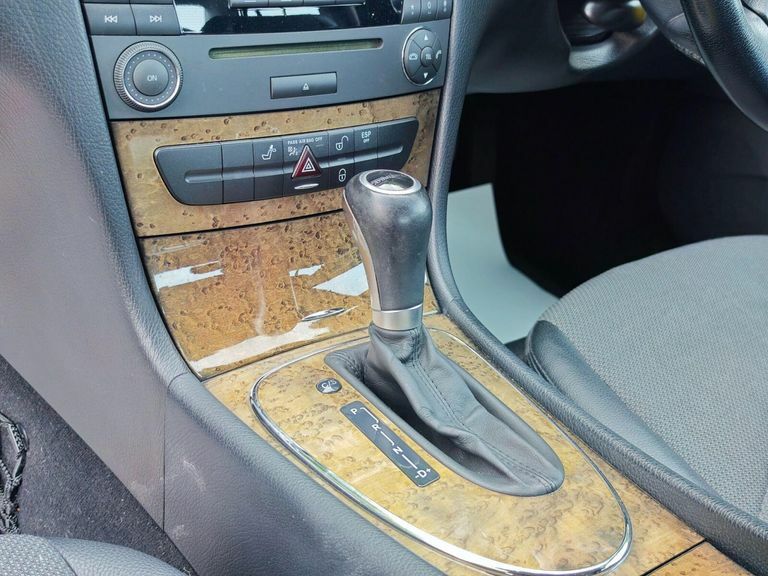 Mercedes-Benz E Class E220 Cdi Avantgarde Blue #26