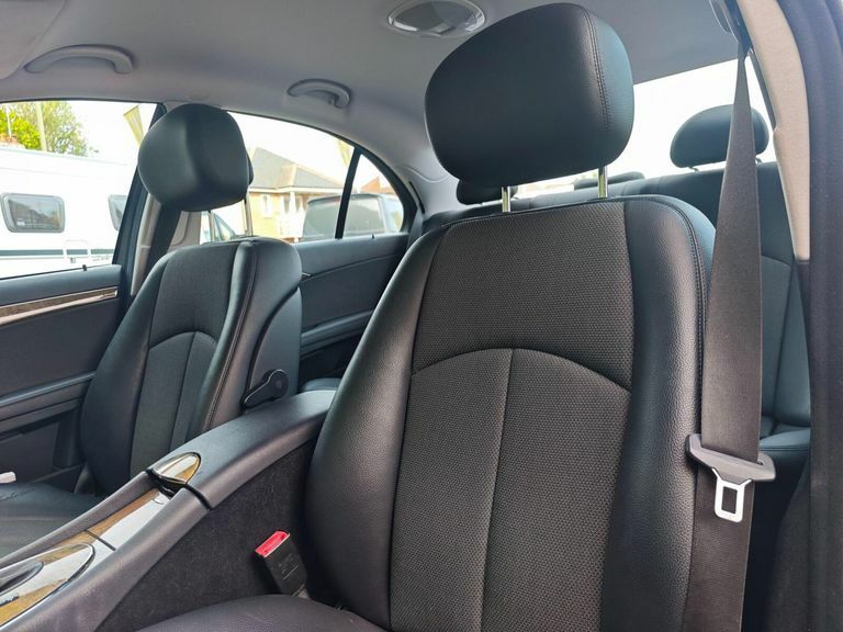 Mercedes-Benz E Class E220 Cdi Avantgarde Blue #12