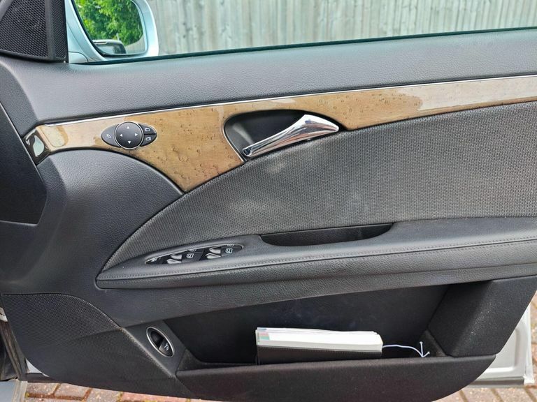 Mercedes-Benz E Class E220 Cdi Avantgarde Blue #25