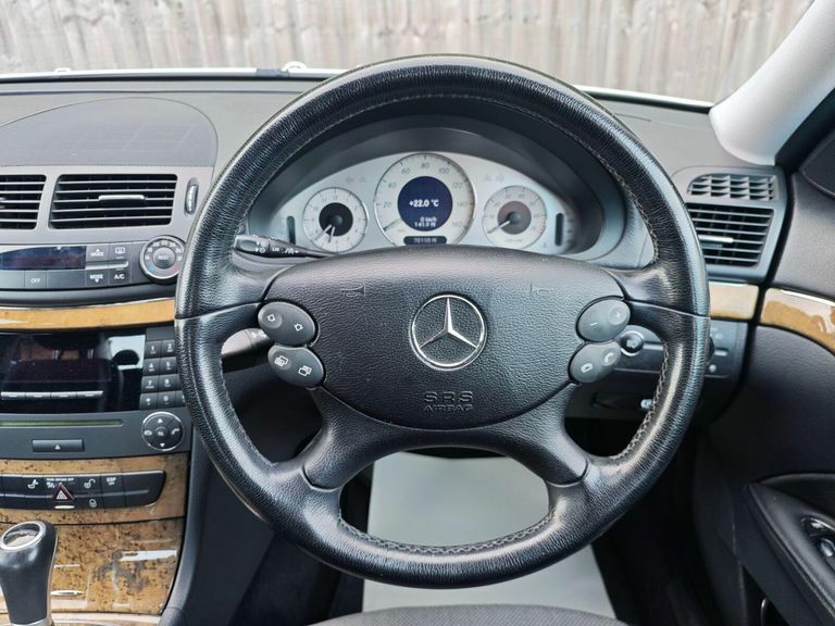 Mercedes-Benz E Class E220 Cdi Avantgarde Blue #18