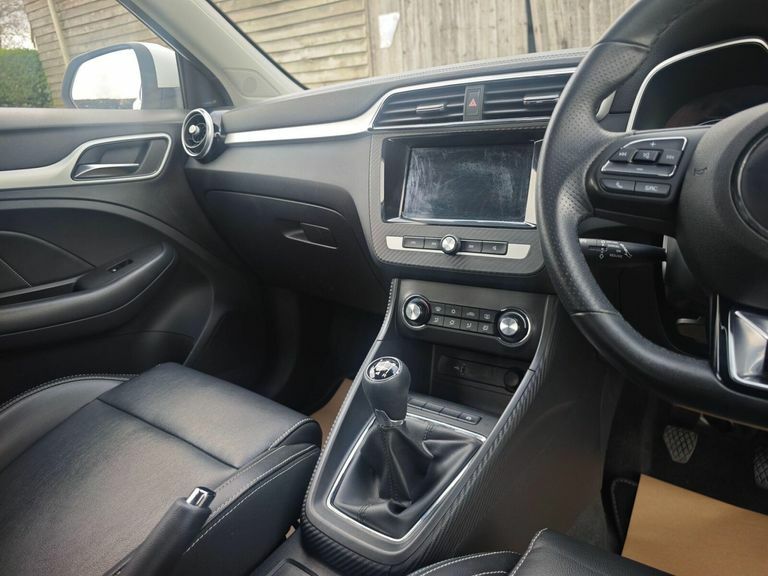 MG ZS Excite Hatchback Blue #22