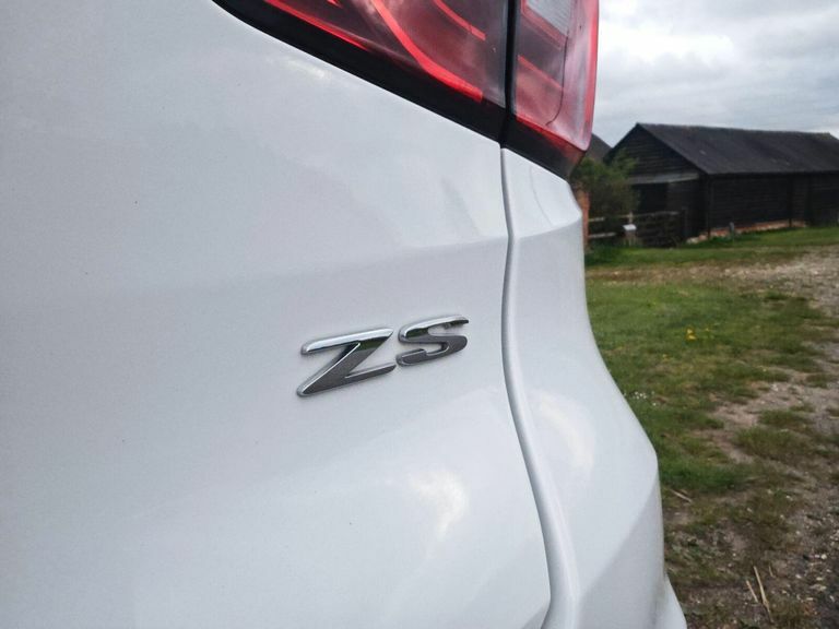 MG ZS Excite Hatchback Blue #33