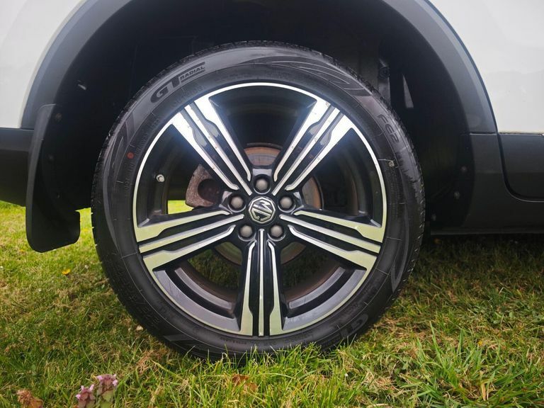 MG ZS Excite Hatchback Blue #35