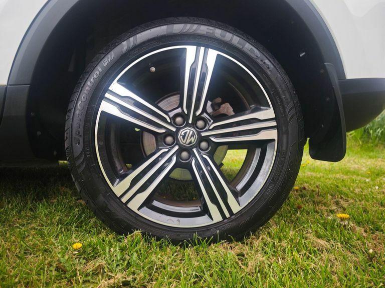 MG ZS Excite Hatchback Blue #37