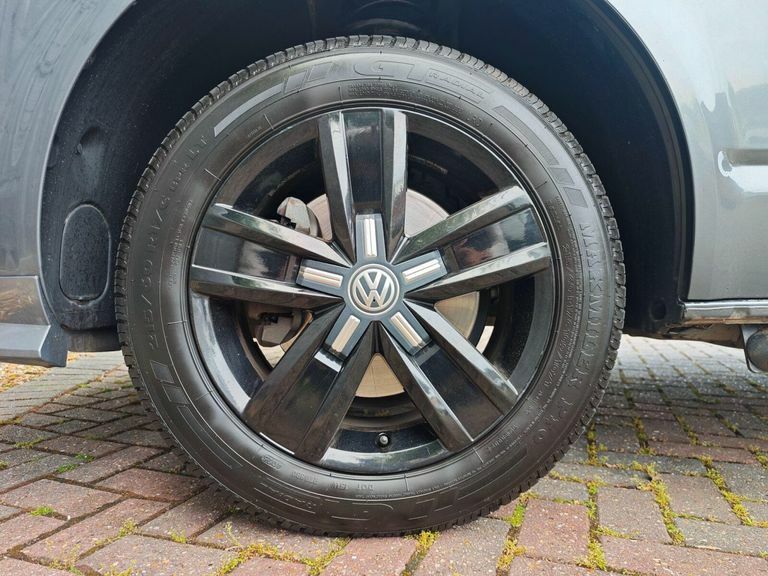 Volkswagen Transporter Mpv Blue #40