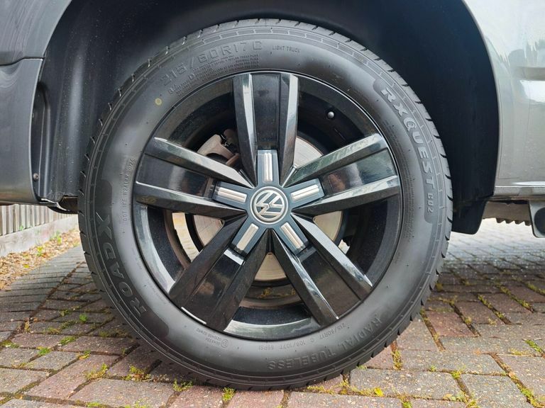 Volkswagen Transporter Mpv Blue #38