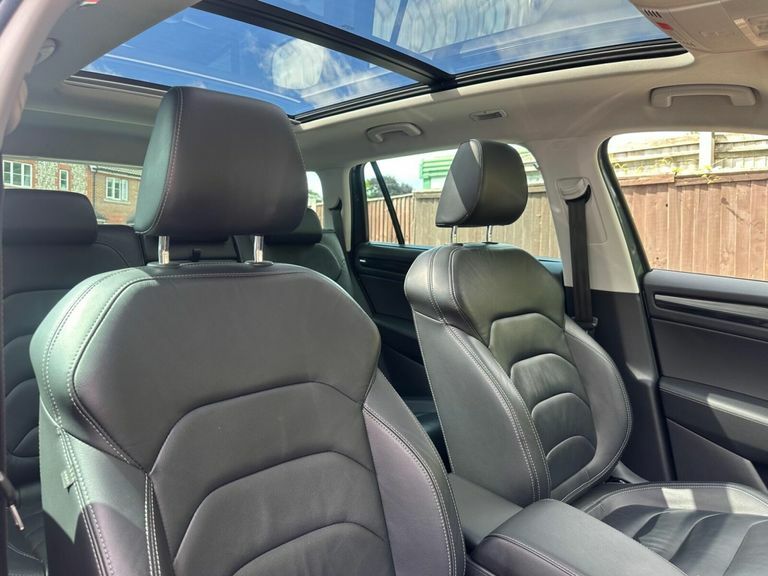Skoda Kodiaq Edition Red #3