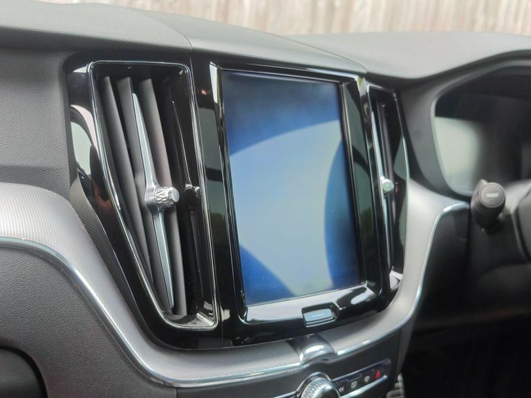 Volvo XC60 Xc60 Momentum D4 Awd Black #22