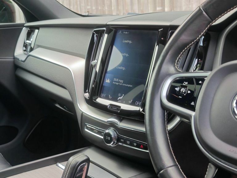 Volvo XC60 Xc60 Momentum D4 Awd Black #25