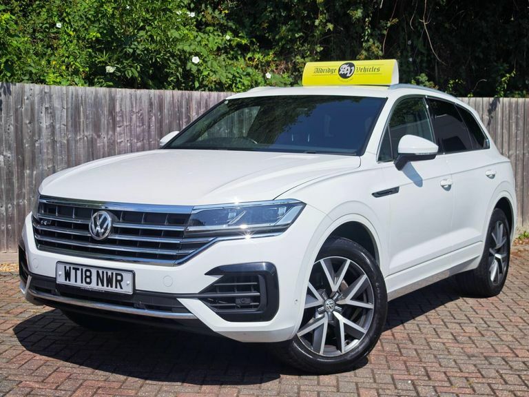 Volkswagen Touareg 3.0 Tdi V6 R-line Tiptronic 4Motion Euro 6 Ss 5 White #3