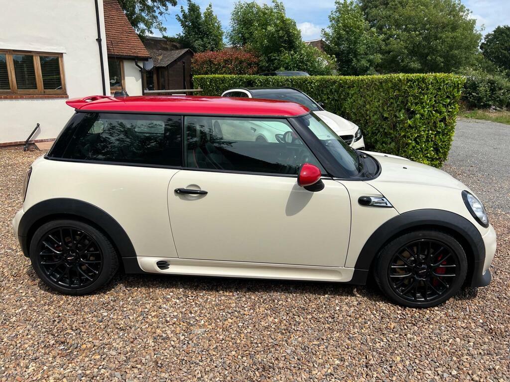 Mini Hatch Hatchback 1.6 Cooper D Euro 5 Ss 201313 Red #41