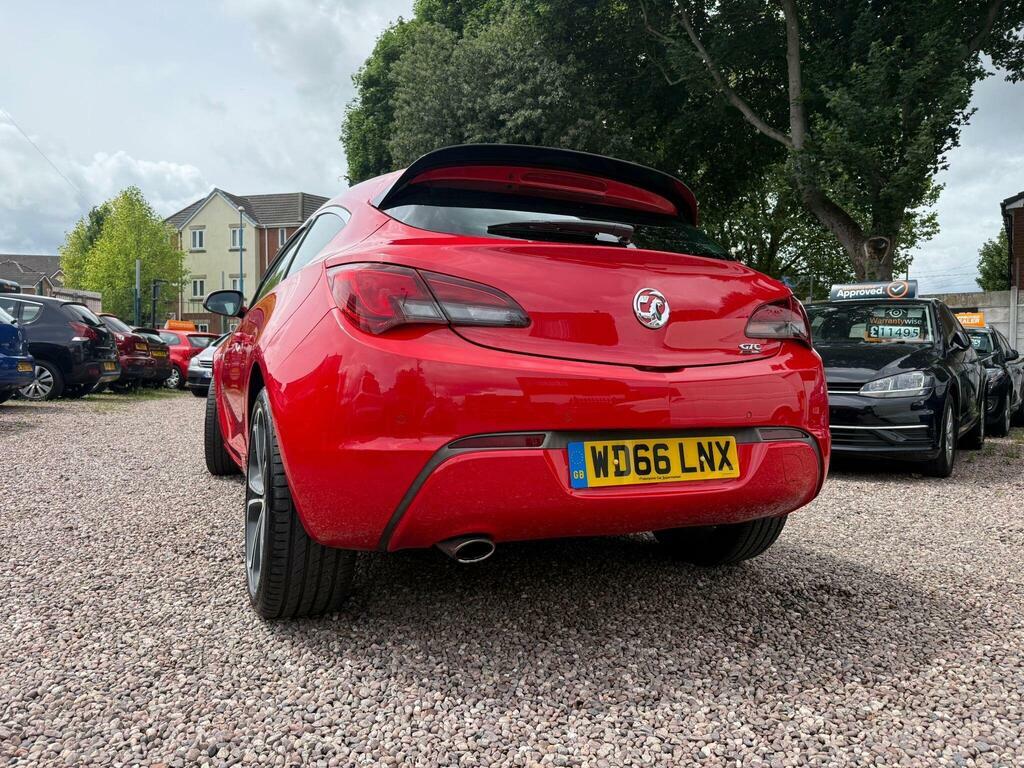 Vauxhall Astra GTC 1.4I Turbo Limited Edition Euro 6 Red #4